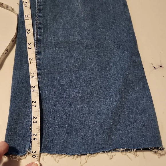 Stylish Distressed Blue Flare Jeans - Picture 4 of 5